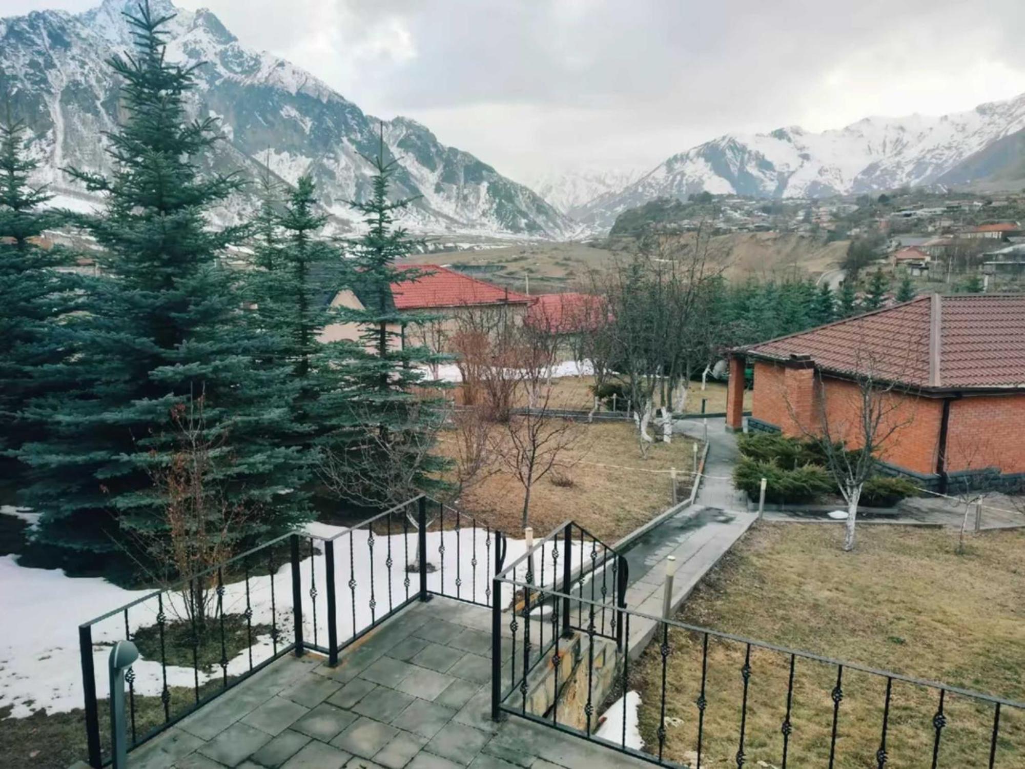 Vardisubani Villa Kazbegi Eksteriør bilde