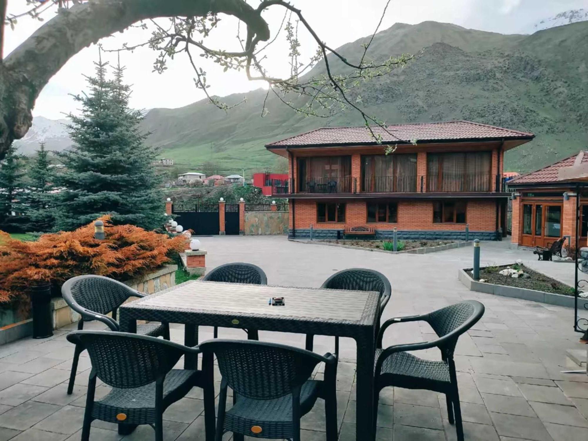 Vardisubani Villa Kazbegi Eksteriør bilde